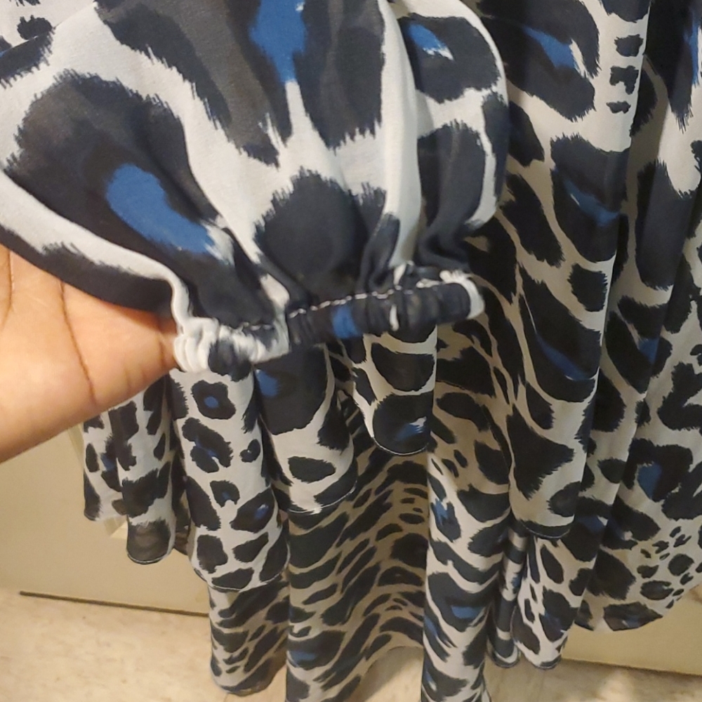 Dress - Picture 4 of 7